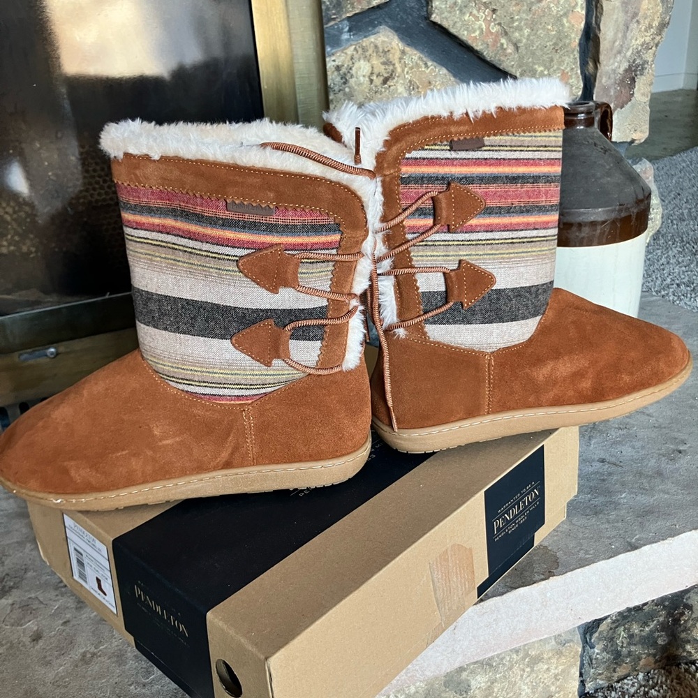 Pendleton Hacienda Caramel Suede Booties